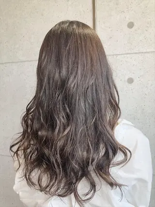 ロング カラー 福森 みずきのヘアスタイル