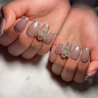 ネイル 知花 梨花のネイルデザイン