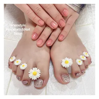 ミディアム ネイル 👑enen style👑のネイルデザイン