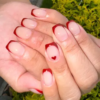 ネイル Beauty Salon amour所属・Seven's / NANAのネイルデザイン