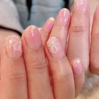 ネイル f'bloom  L’ecrinのネイルデザイン