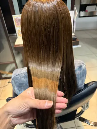 ロング OPERA 赤塚のヘアスタイル