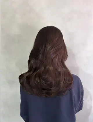 セミロング 谷 亜澄のヘアスタイル