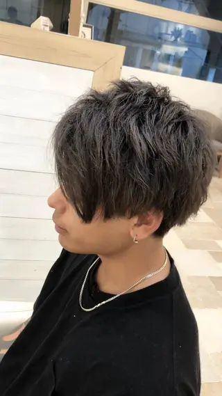 メンズ 東梅田エリアカラー ヘアセットNo. 1のヘアスタイル