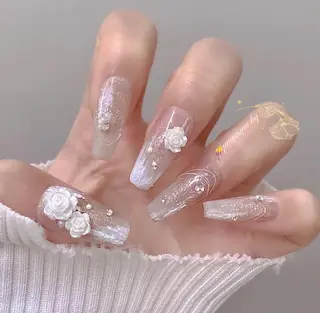 ネイル ネイルサロン 9Carats神田のネイルデザイン