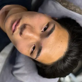 メンズ アイブロウ NEW FACE所属・メンズ美容専門店 NEW FACEの眉毛・アイブロウイメージ