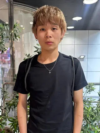 ショート カラー Rei/ 縮毛矯正/ ハイライトカラー募集のヘアスタイル