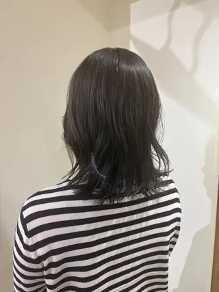 ミディアム natsuki /HUI 金山のヘアスタイル