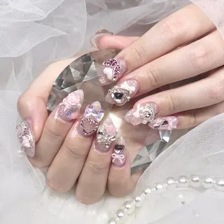 ネイル Lumo所属・めろち ちゃんのネイルデザイン