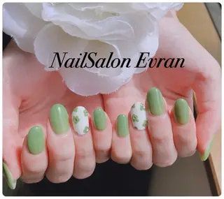 ネイル Nail salon Evranのネイルデザイン