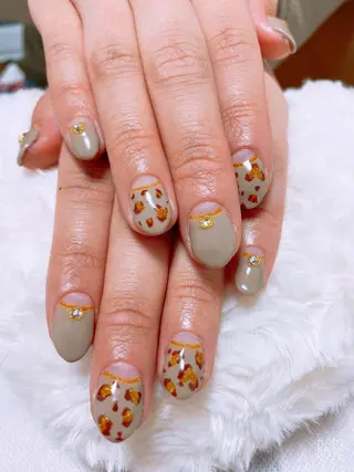 ネイル The Best Beauty受付担当のヘアスタイル