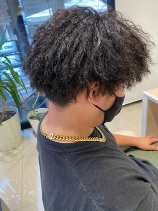 パーマ メンズ 🩵波巻き／ツイスパ HARU💎のヘアスタイル