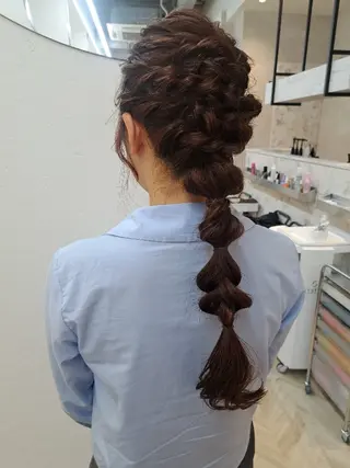ヘアアレンジ メンズ ヘアメイク  ハイトーン キャロのヘアスタイル