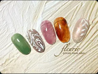 ネイル フルリール 【プライベートサロンのネイルデザイン