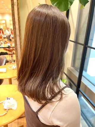 ミディアム 青山 莉奈のヘアスタイル