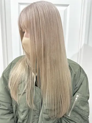 ロング カラー kai .のヘアスタイル