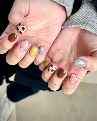 ショート m kaori𓃟のネイルデザイン