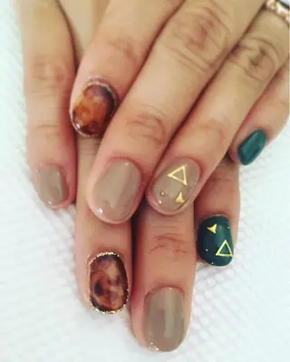 ネイル 髙城 亜紀のネイルデザイン