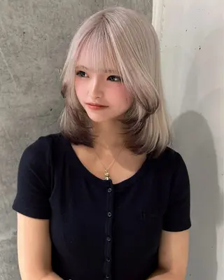 ミディアム カラー 川本 琉生のヘアスタイル