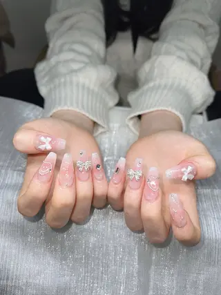 ネイル Lee Nailsのネイルデザイン