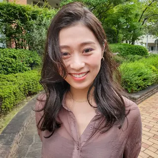 セミロング カラー フリーランス所属・韓国ヘア レイヤー くびれヘアMATSUのヘアスタイル