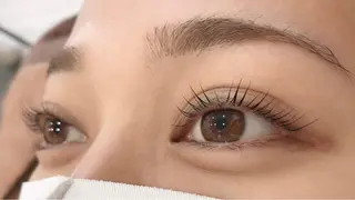 マツエク・マツパ MODE K's 松原 MIKUのヘアスタイル