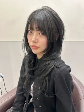 ロング RiA/レイヤーカッ ト/髪質改善のヘアスタイル