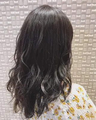 ミディアム カラー シャドールーツ美容師 篠原康太のヘアスタイル