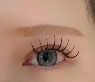 マツエク・マツパ 谷 彩花の眉毛・アイブロウイメージ