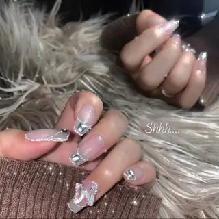 ネイル Shhh ...のネイルデザイン