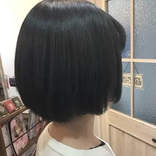 ショート カラー embrace エンブレイスのヘアスタイル
