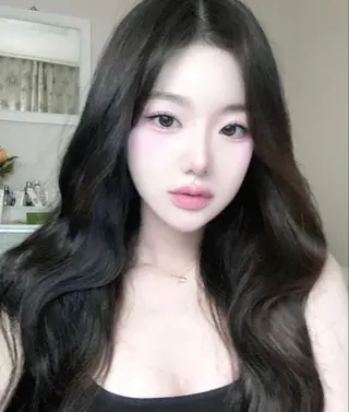 ロング カラー 韓国風暗髪ヘア🤍 🫧MIREIのヘアスタイル