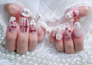 ネイル She   Nail所属・ISA_ BELLAのネイルデザイン