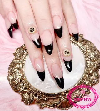 ネイル CROWN プライベートサロンのネイルデザイン