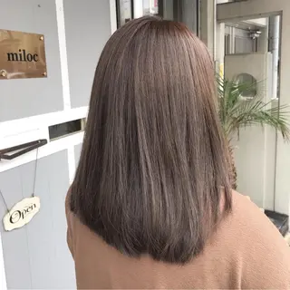 セミロング カラー miloc かおりのヘアスタイル