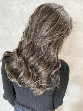 セミロング カラー ヘアアレンジ ネイル マツエク・マツパ 井上 一平のヘアスタイル