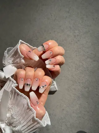 ネイル I-nailロング /ワンホン/キラキラのネイルデザイン