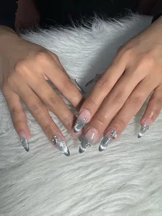 ネイル LAVISH nail salonのネイルデザイン