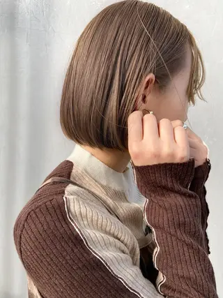 ミディアム カラー 岡本康平/ボブ /ブリーチ/レイヤーのヘアスタイル