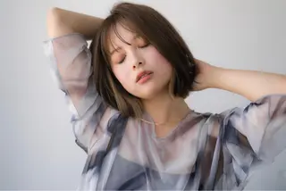 カラー ウルフとデザイン カラーの神のヘアスタイル