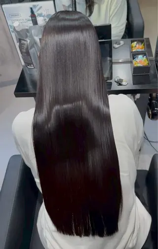 ロング RAISE by_WHITEのヘアスタイル