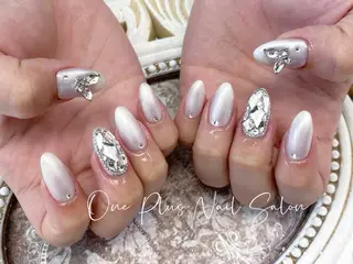 ネイル One Plus Nail Salonのネイルデザイン