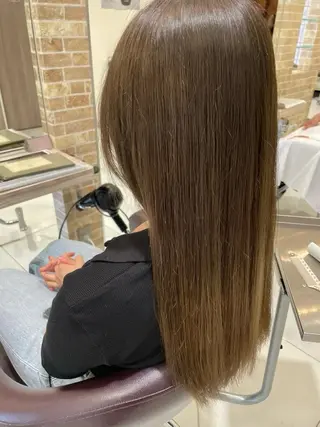 ロング カラー GRANDEUR 村越 捺稀のヘアスタイル