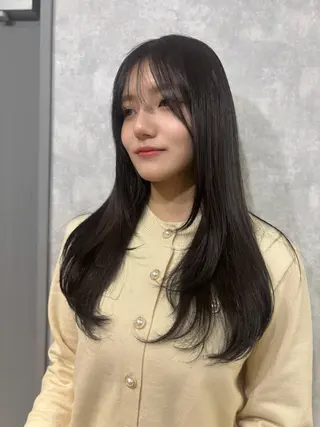 ロング 🌐NATSUMI 🌐【寒色カラー】のヘアスタイル