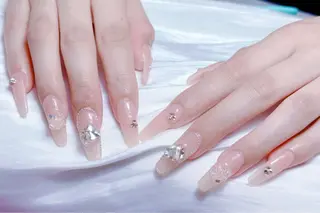 ネイル 小島 阿佑美のネイルデザイン