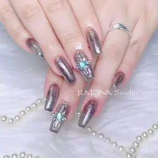 ネイル 桃香 Minaのネイルデザイン