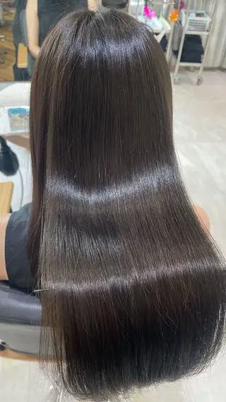 ロング ハッシュカット🖤 レイヤー/透けカラーのヘアスタイル