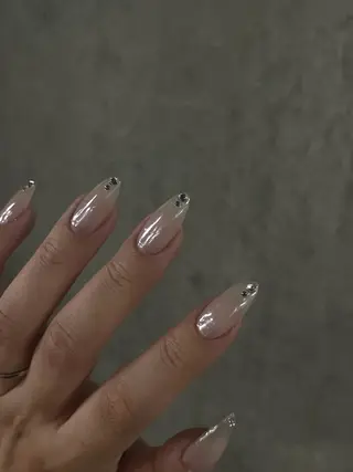 ネイル Me d'eau所属・Me d'eau Rinaのネイルデザイン