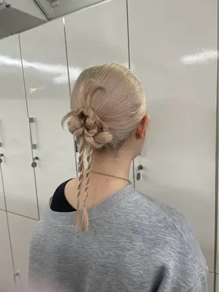 ヘアアレンジ elena byartefice所属・安達 萌花のヘアスタイル