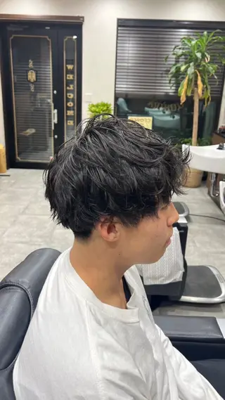 セミロング 銀座マツナガ所属・大平 豪のヘアスタイル